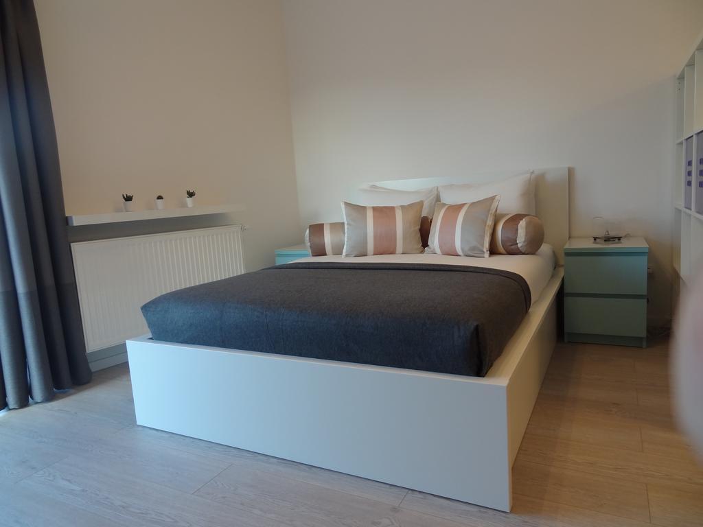 Appartement Studio Poz à Poznań Extérieur photo